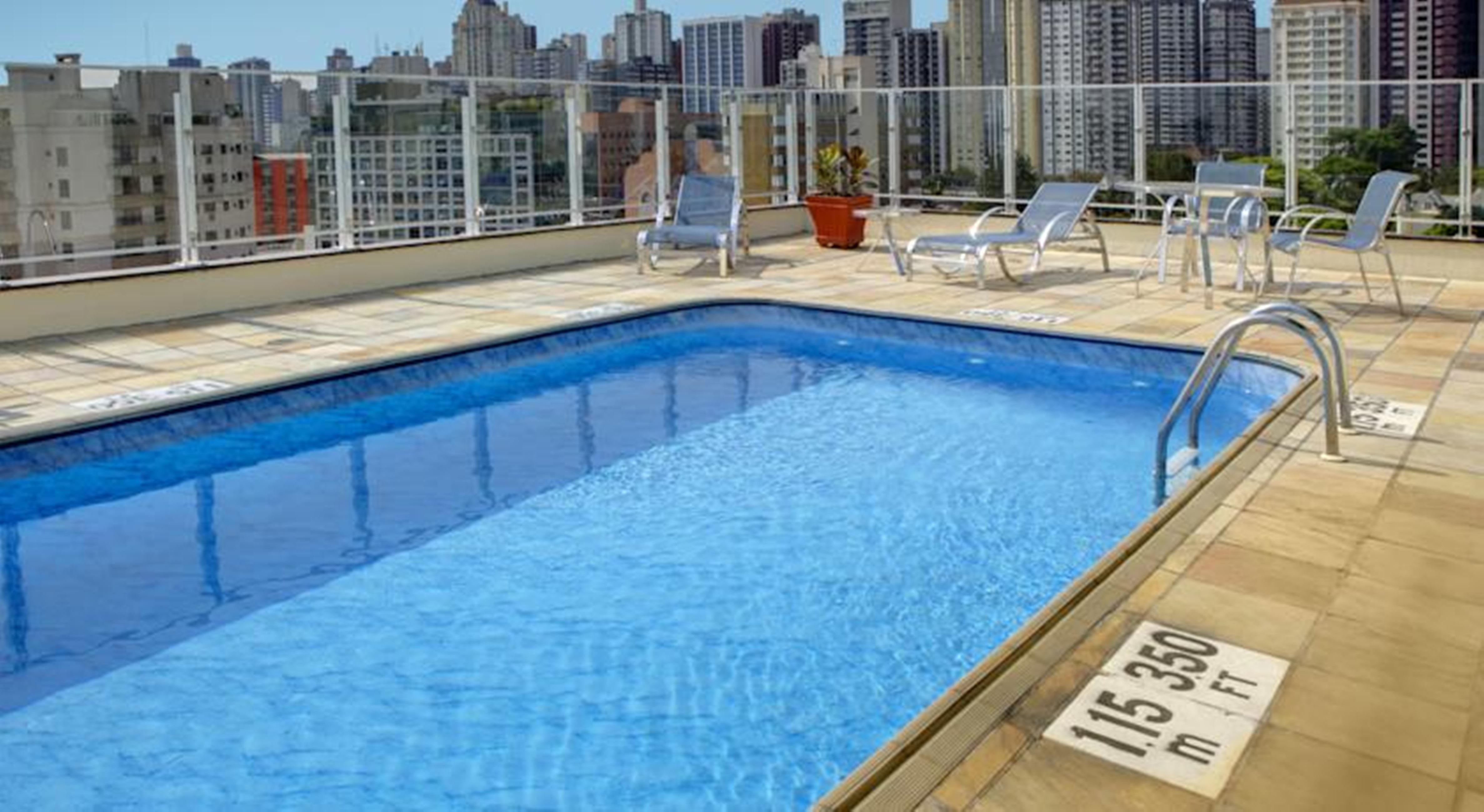 Quality Hotel Curitiba Exterior foto